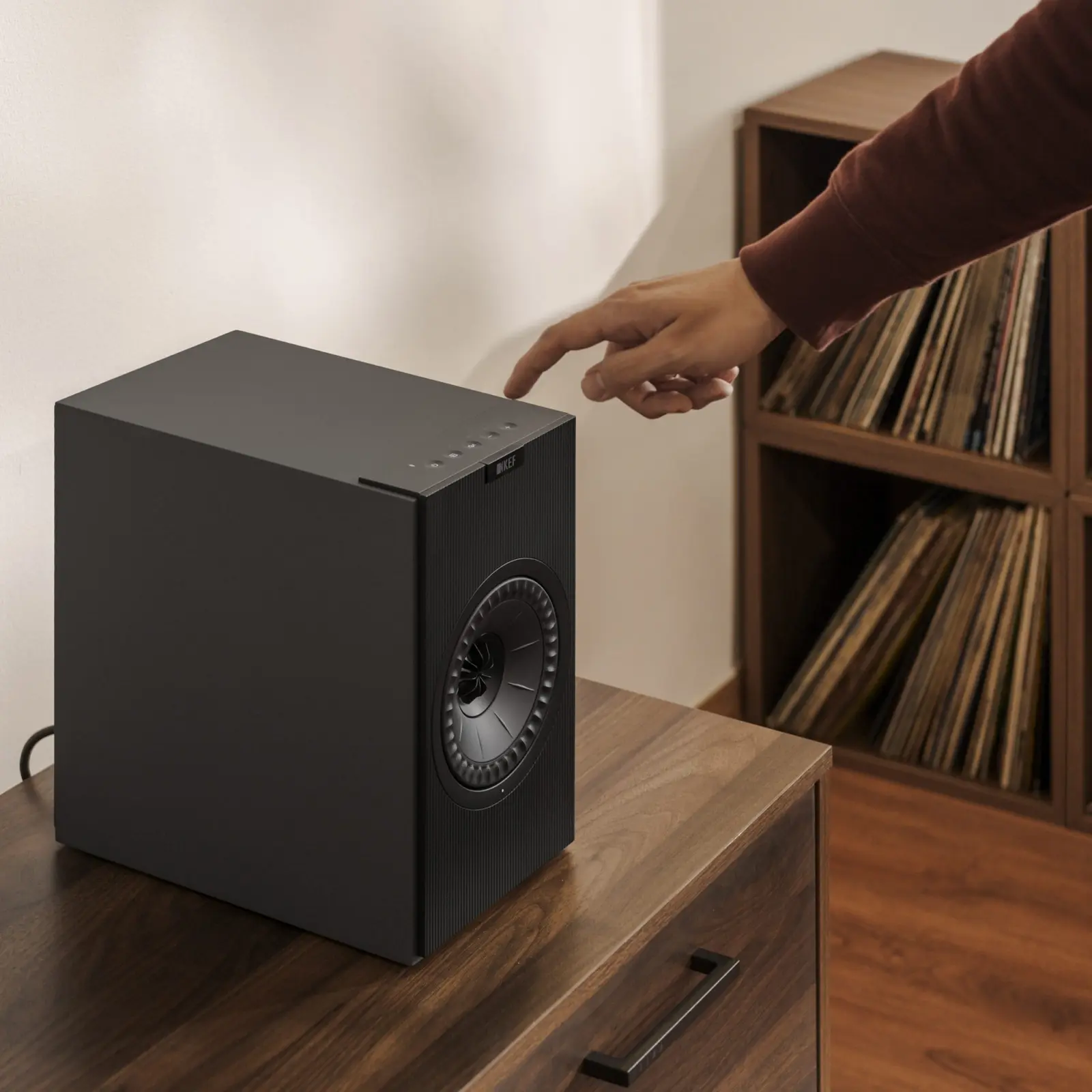 KEF Coda W